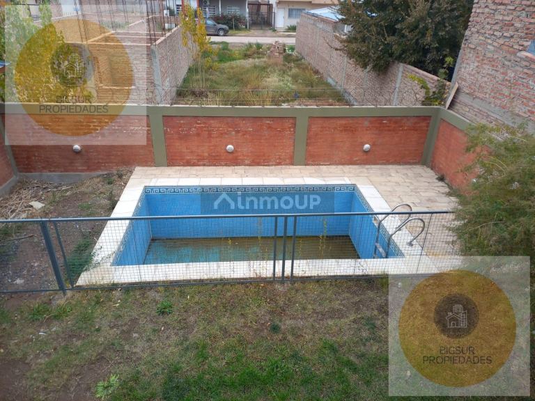 Casa en Venta en Fernandez Oro, Rio Negro
