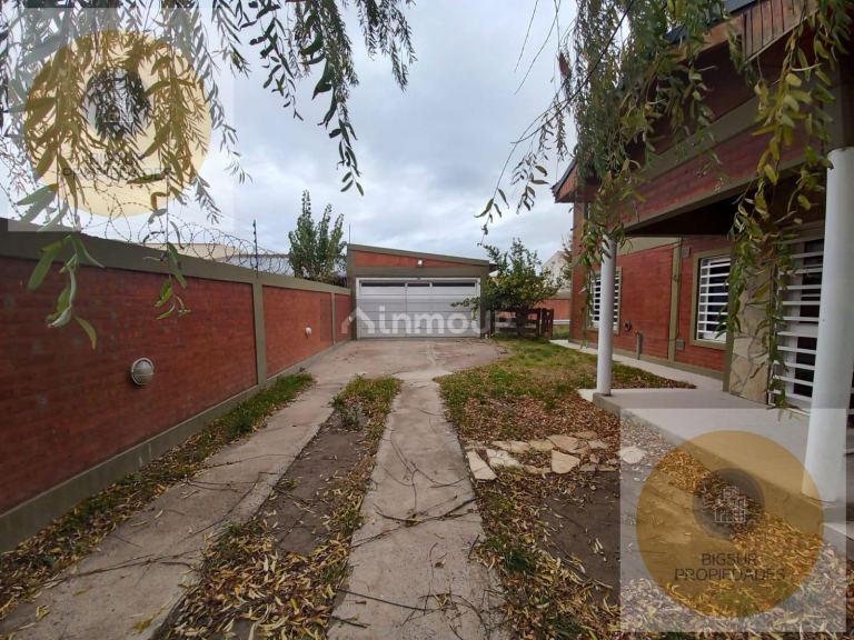 Casa en Venta en Fernandez Oro, Rio Negro