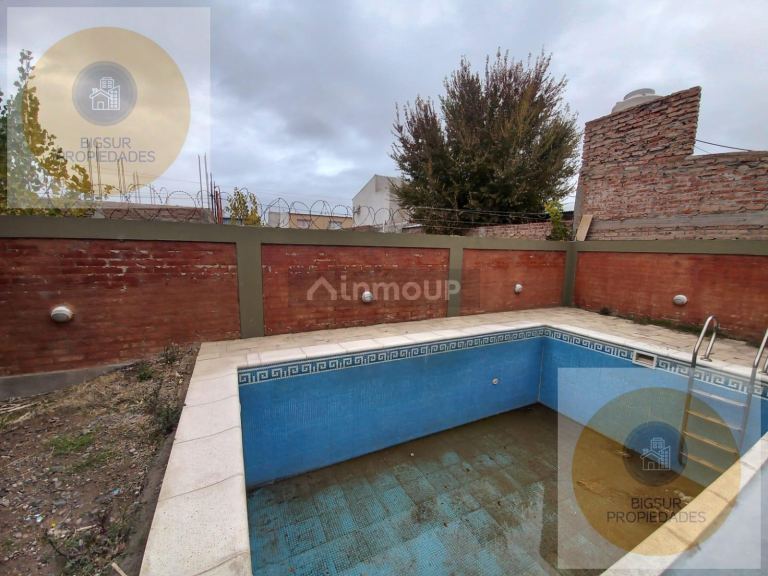 Casa en Venta en Fernandez Oro, Rio Negro