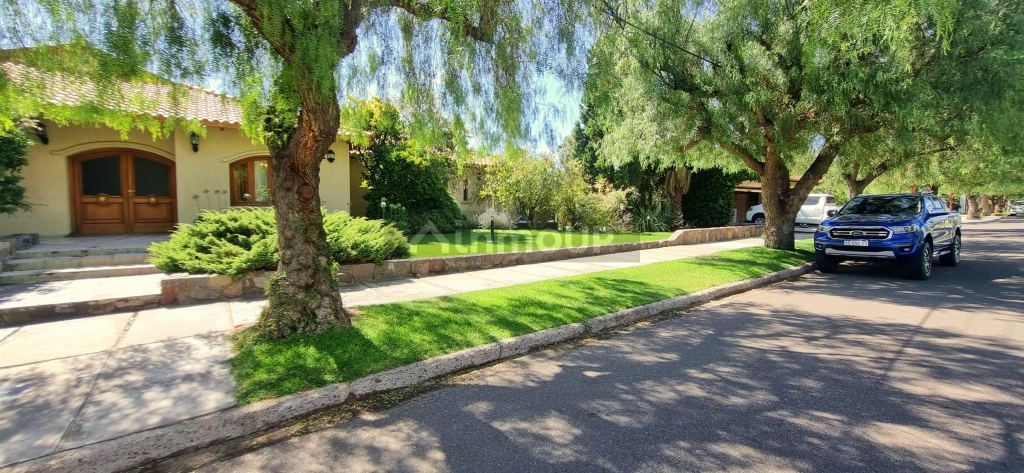 Casa en Venta en Capital, Mendoza