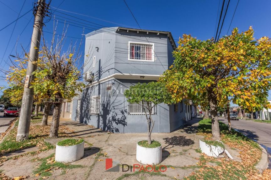 P H en Venta en Tres de Febrero, G.B.A. Zona Oeste