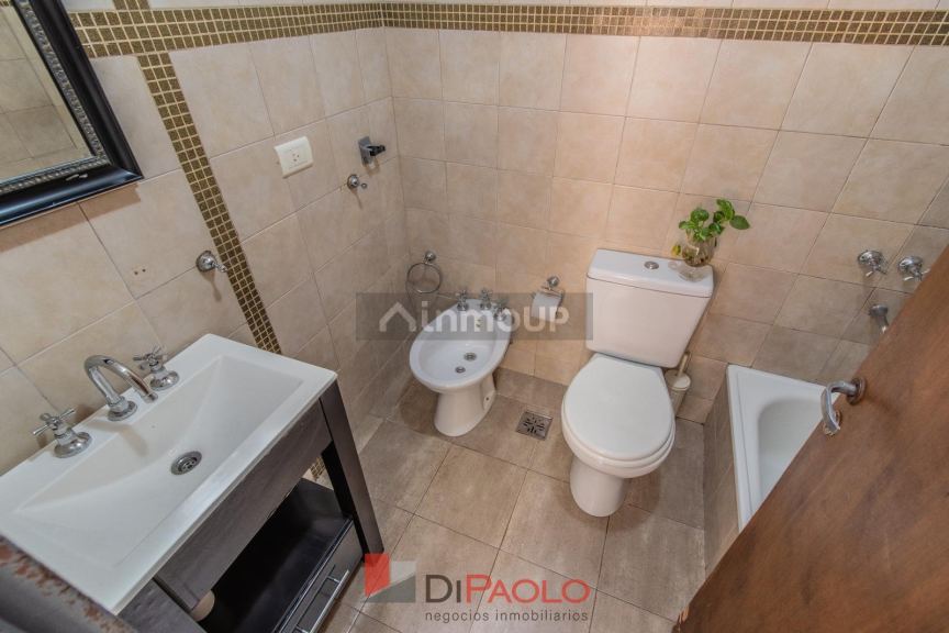 P H en Venta en Tres de Febrero, G.B.A. Zona Oeste