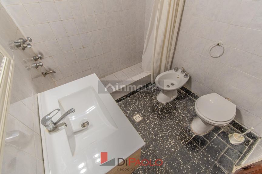 P H en Venta en Tres de Febrero, G.B.A. Zona Oeste
