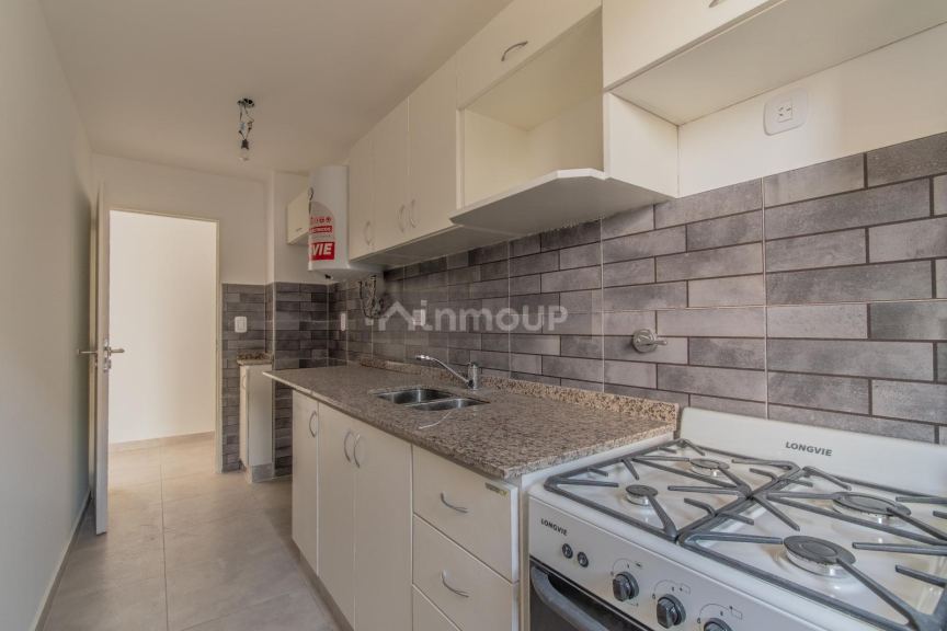Departamento en Venta en Moron, G.B.A. Zona Oeste