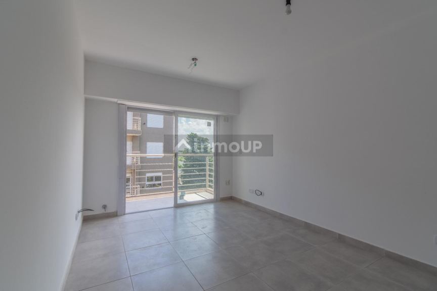 Departamento en Venta en Moron, G.B.A. Zona Oeste