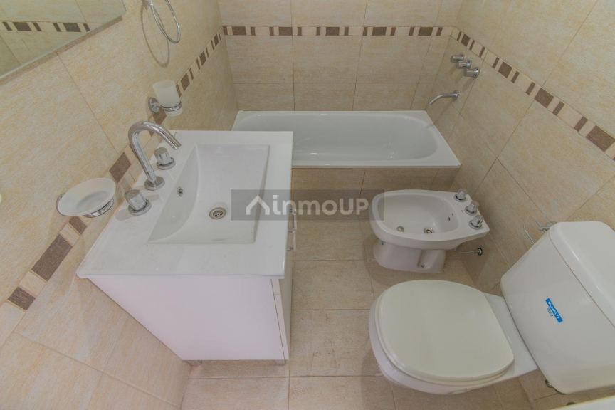 Departamento en Venta en Moron, G.B.A. Zona Oeste