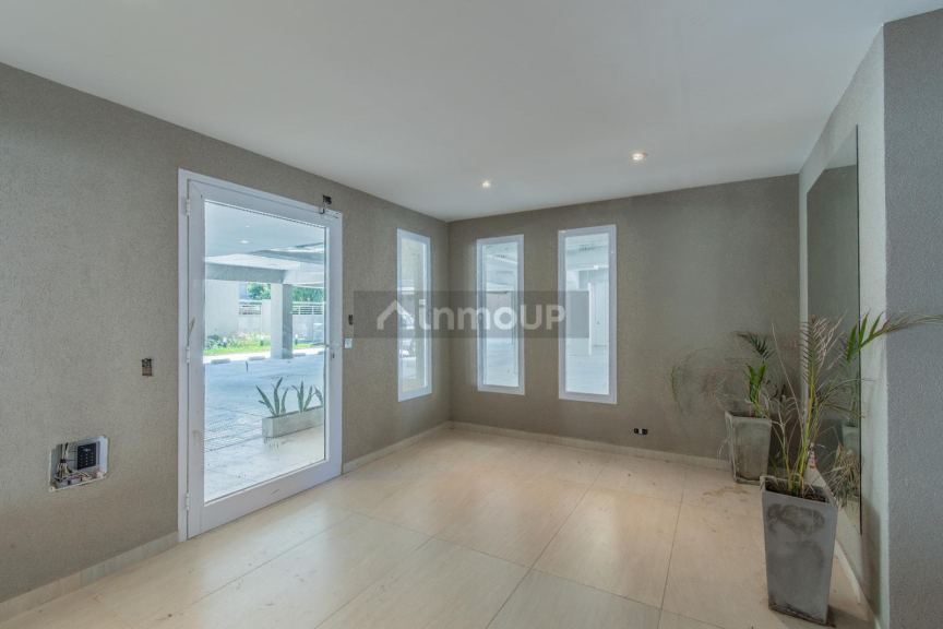 Departamento en Venta en Moron, G.B.A. Zona Oeste