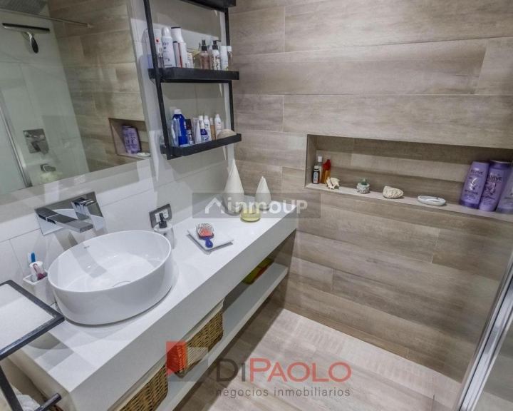 Casa en Venta en Tres de Febrero, G.B.A. Zona Oeste