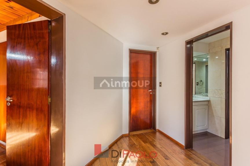 Casa en Venta en Tres de Febrero, G.B.A. Zona Oeste