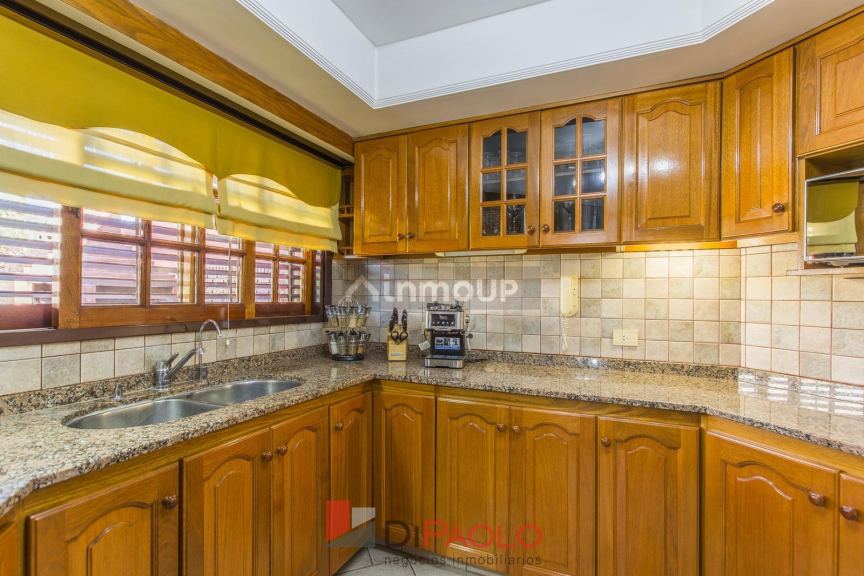 Casa en Venta en Tres de Febrero, G.B.A. Zona Oeste