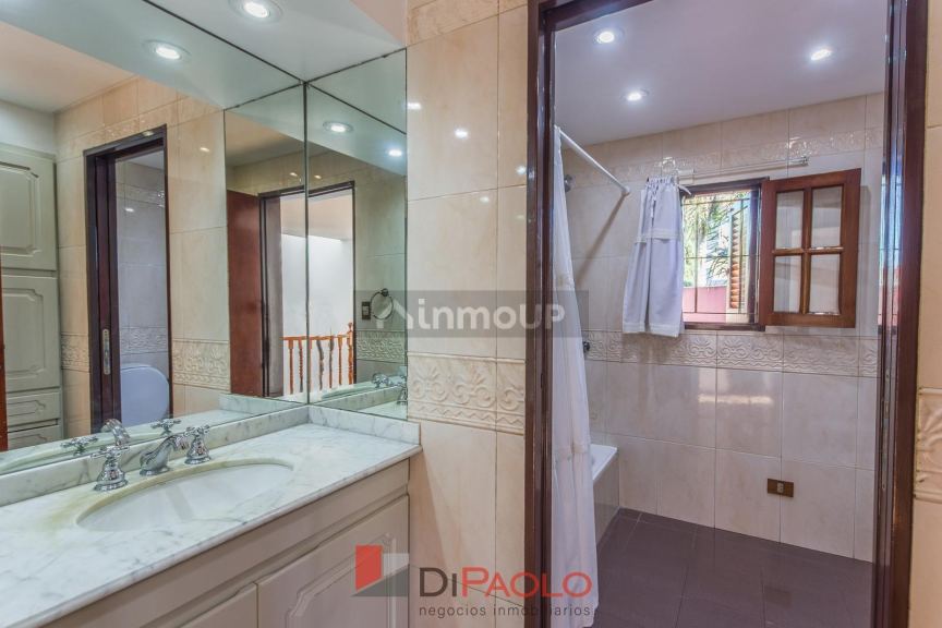 Casa en Venta en Tres de Febrero, G.B.A. Zona Oeste