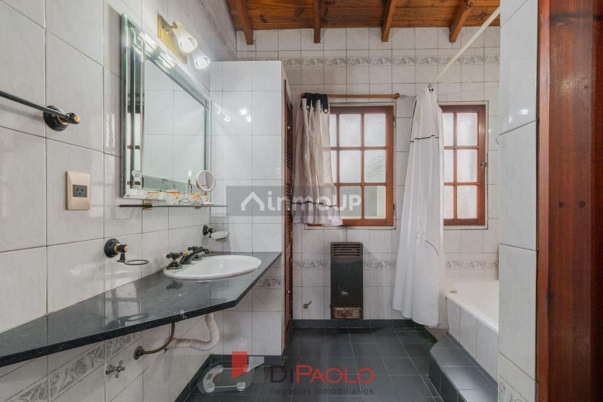Casa en Venta en Tres de Febrero, G.B.A. Zona Oeste