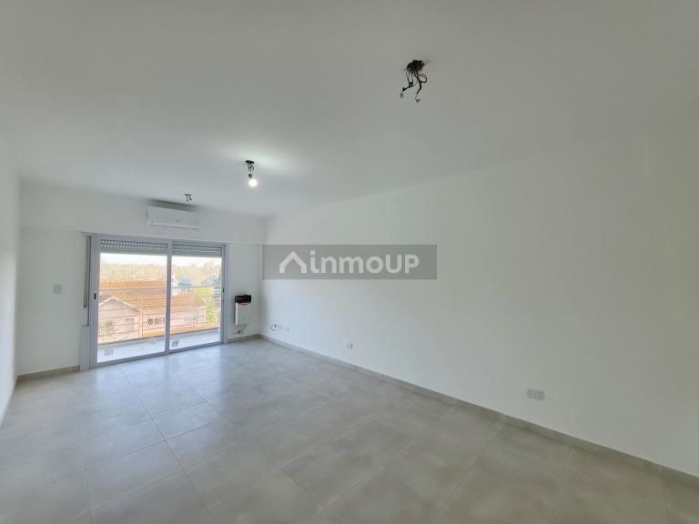 Departamento en Alquiler en Tres de Febrero, G.B.A. Zona Oeste