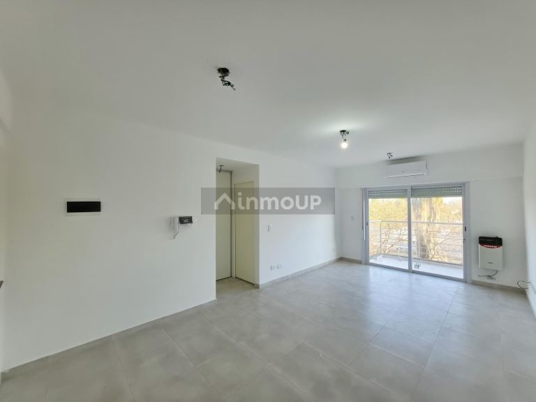 Departamento en Alquiler en Tres de Febrero, G.B.A. Zona Oeste
