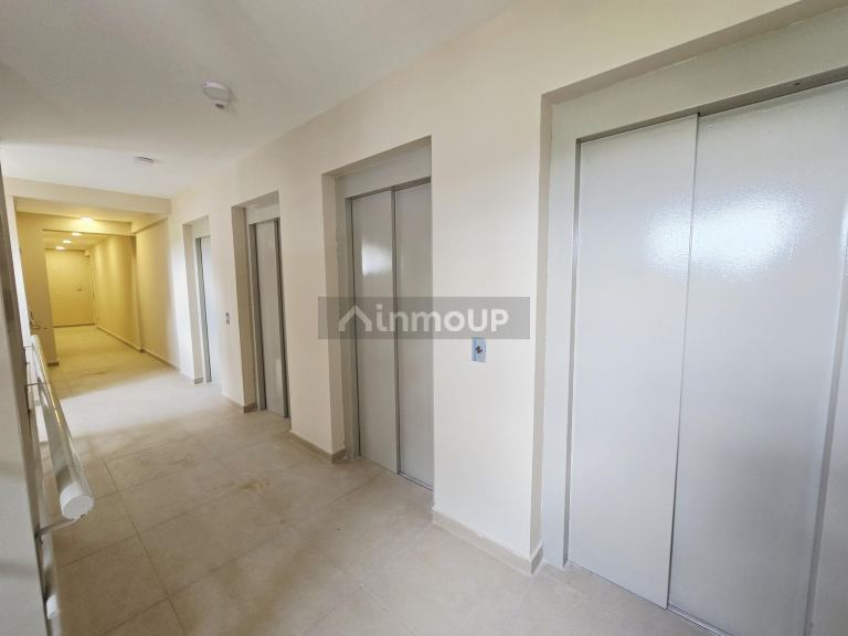Departamento en Alquiler en Tres de Febrero, G.B.A. Zona Oeste