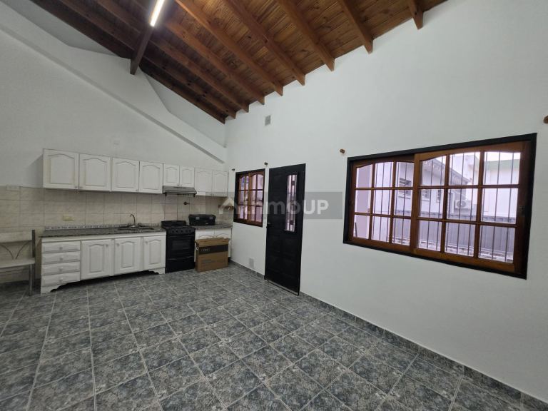 Departamento en Alquiler en Tres de Febrero, G.B.A. Zona Oeste