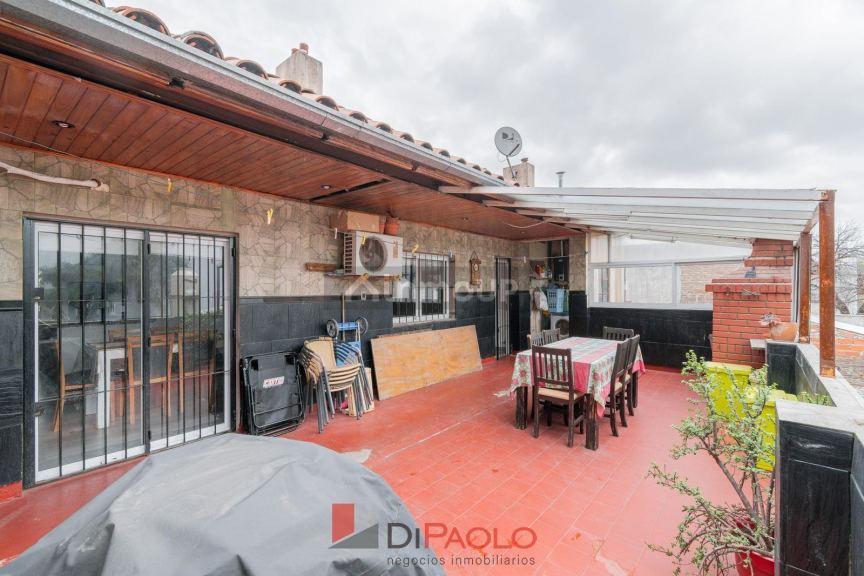 P H en Venta en Tres de Febrero, G.B.A. Zona Oeste