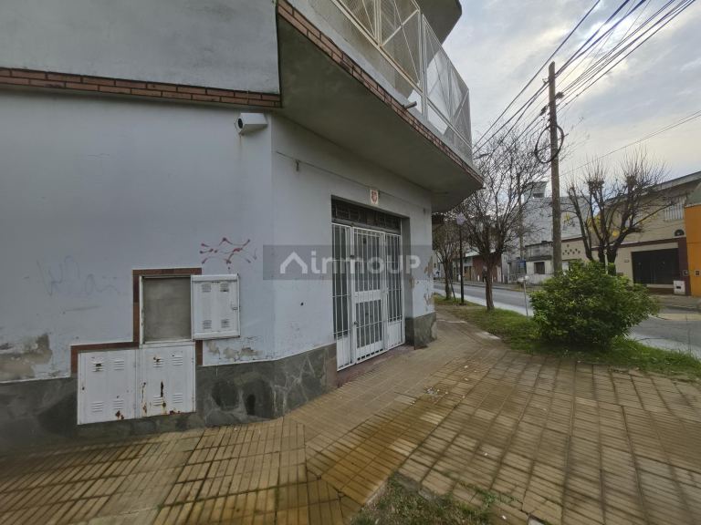 Local Comercial en Alquiler en General San Martin, G.B.A. Zona Norte