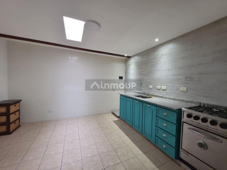 Casa en Alquiler en Tres de Febrero, G.B.A. Zona Oeste
