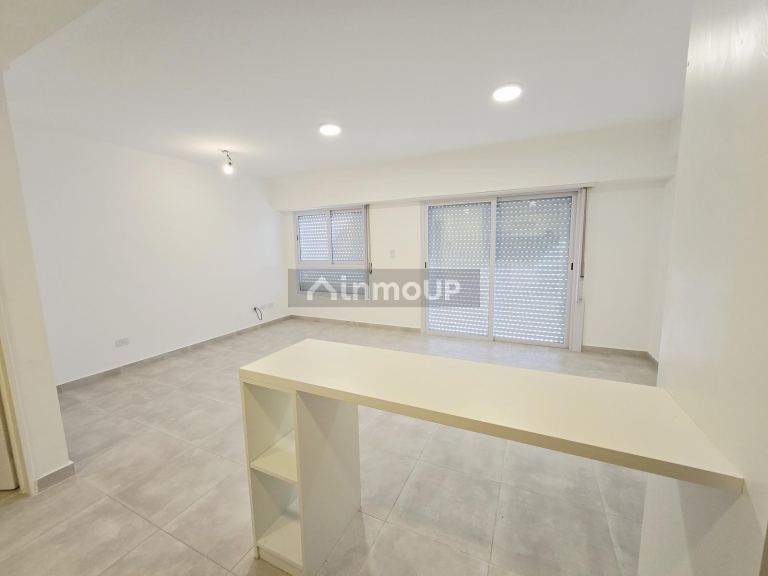 Departamento en Alquiler en Tres de Febrero, G.B.A. Zona Oeste