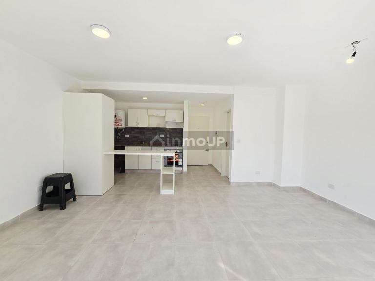 Departamento en Alquiler en Tres de Febrero, G.B.A. Zona Oeste