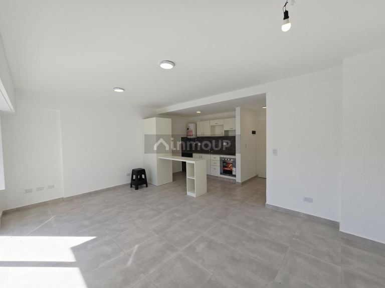 Departamento en Alquiler en Tres de Febrero, G.B.A. Zona Oeste