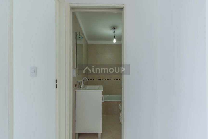 Departamento en Venta en Moron, G.B.A. Zona Oeste