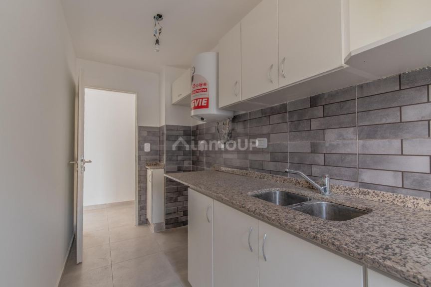 Departamento en Venta en Moron, G.B.A. Zona Oeste