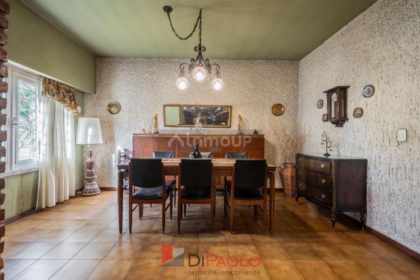 Casa en Venta en Moron, G.B.A. Zona Oeste