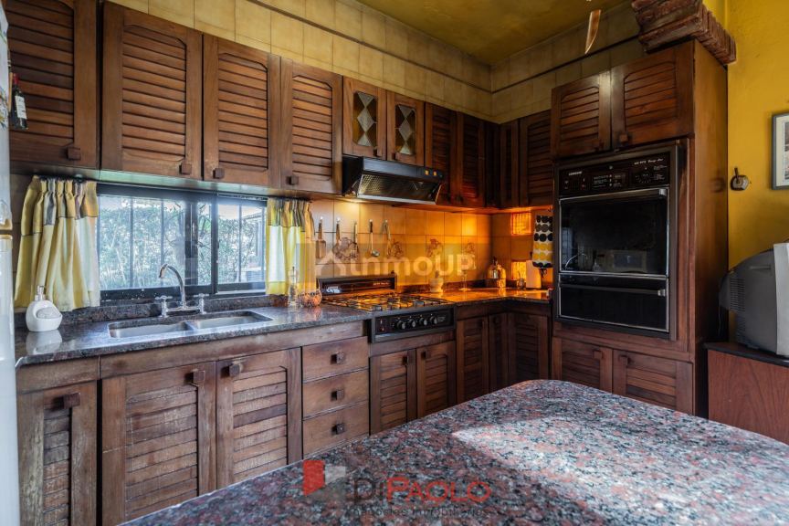 Casa en Venta en Moron, G.B.A. Zona Oeste