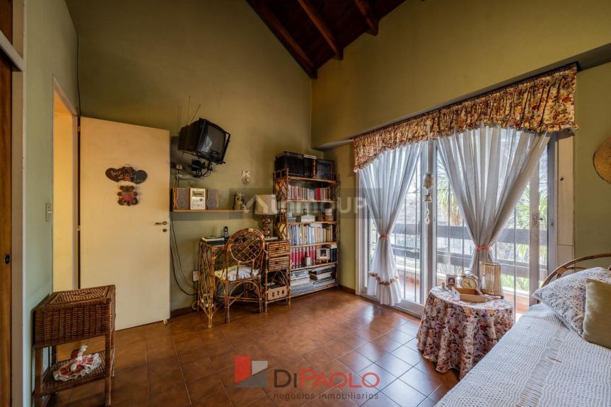 Casa en Venta en Moron, G.B.A. Zona Oeste