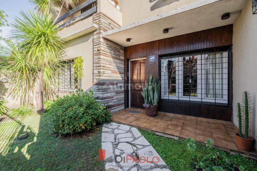 Casa en Venta en Moron, G.B.A. Zona Oeste