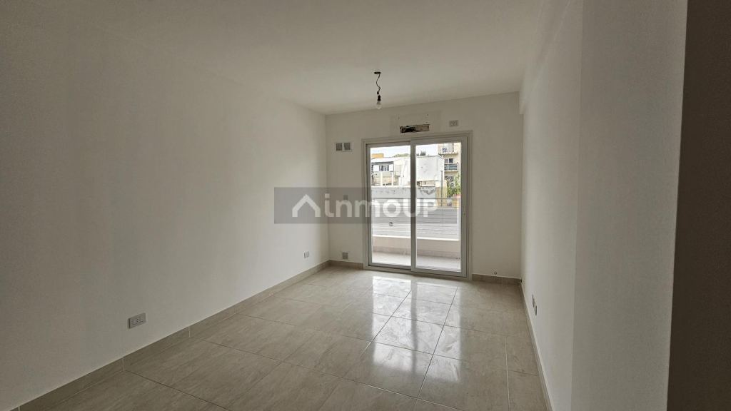 Departamento en Alquiler en Tres de Febrero, G.B.A. Zona Oeste