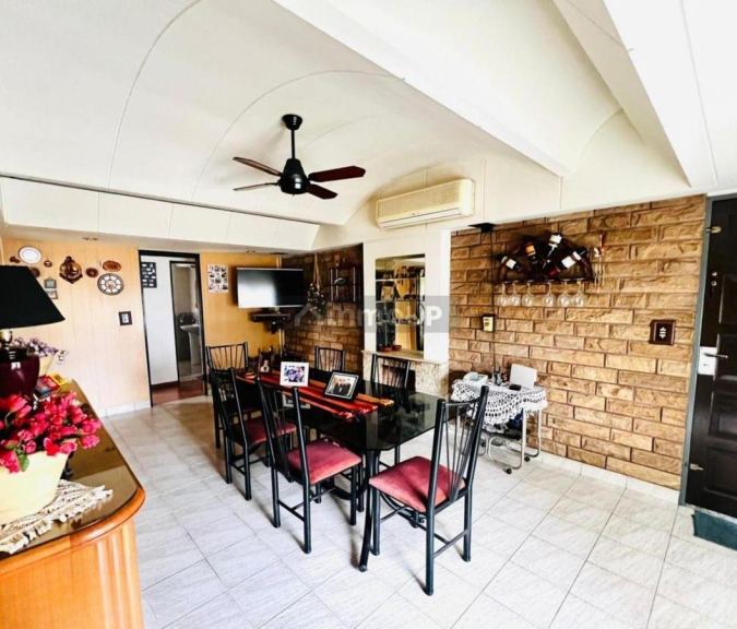 Casa en Venta en Tres de Febrero, G.B.A. Zona Oeste