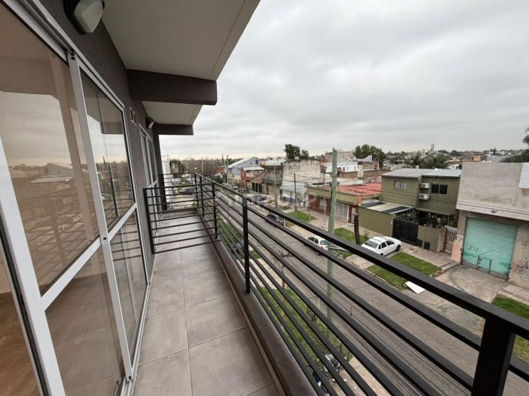 Departamento en Venta en General San Martin, G.B.A. Zona Norte