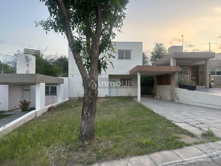 Casa en Venta en Colon, Cordoba
