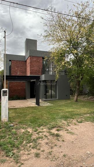 Casa en Venta en Colon, Cordoba