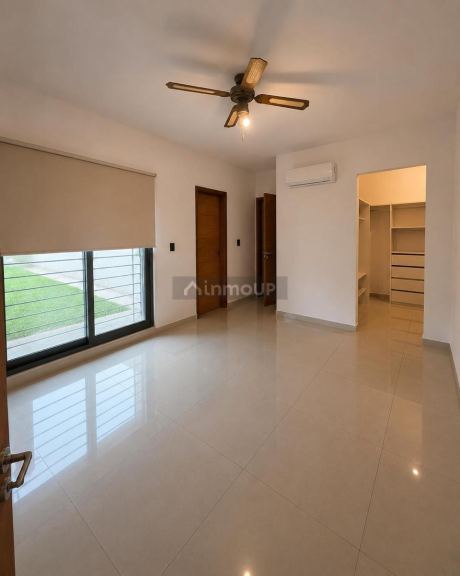 Casa en Venta en Colon, Cordoba
