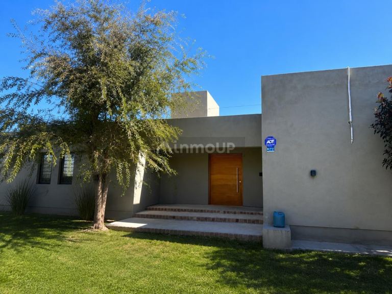Casa en Venta en Colon, Cordoba
