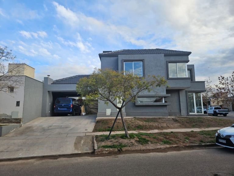 Casa en Venta en Guaymallen, Mendoza