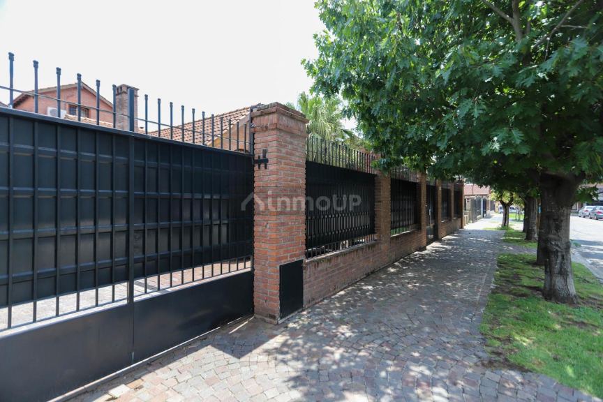 Casa en Venta en Moron, G.B.A. Zona Oeste
