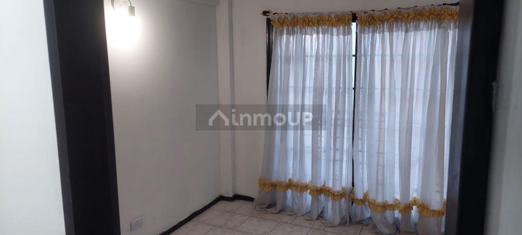 Departamento en Venta en Moron, G.B.A. Zona Oeste