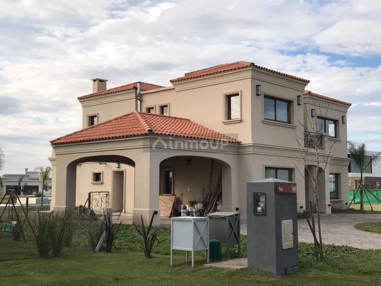 Casa en Venta en General Rodriguez, G.B.A. Zona Oeste