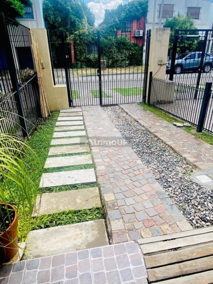 P H en Venta en Ituzaingo, G.B.A. Zona Oeste