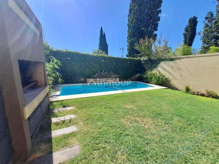Casa en Venta en San Miguel, G.B.A. Zona Norte