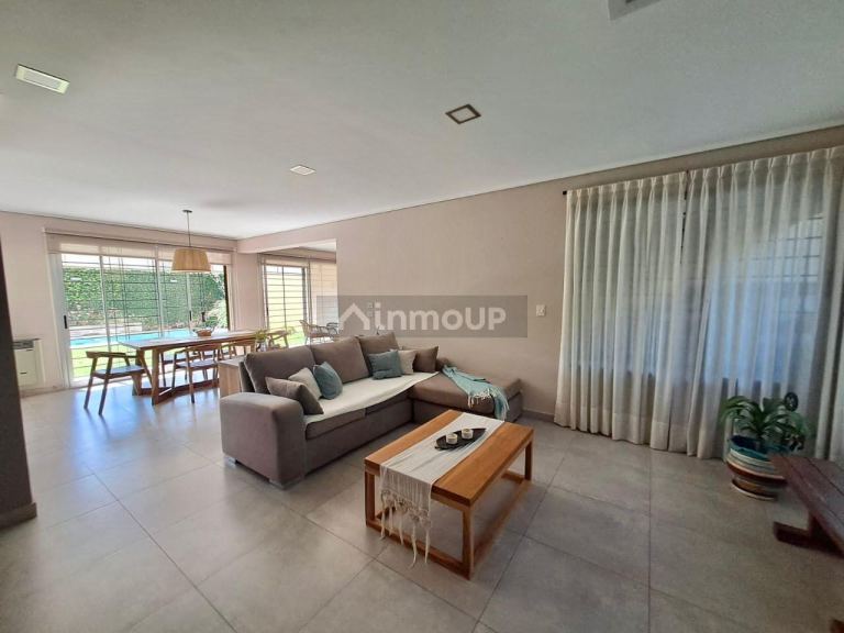 Casa en Venta en San Miguel, G.B.A. Zona Norte