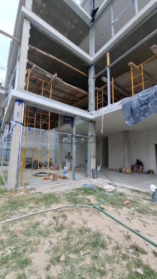 Local Comercial en Alquiler en San Miguel, G.B.A. Zona Norte