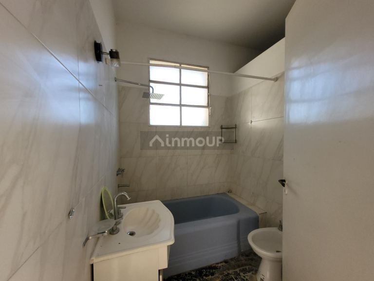 Casa en Venta en Ituzaingo, G.B.A. Zona Oeste