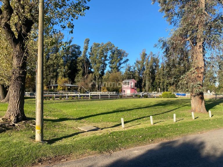 Casa en Venta en Exaltacion de la Cruz, G.B.A. Zona Norte