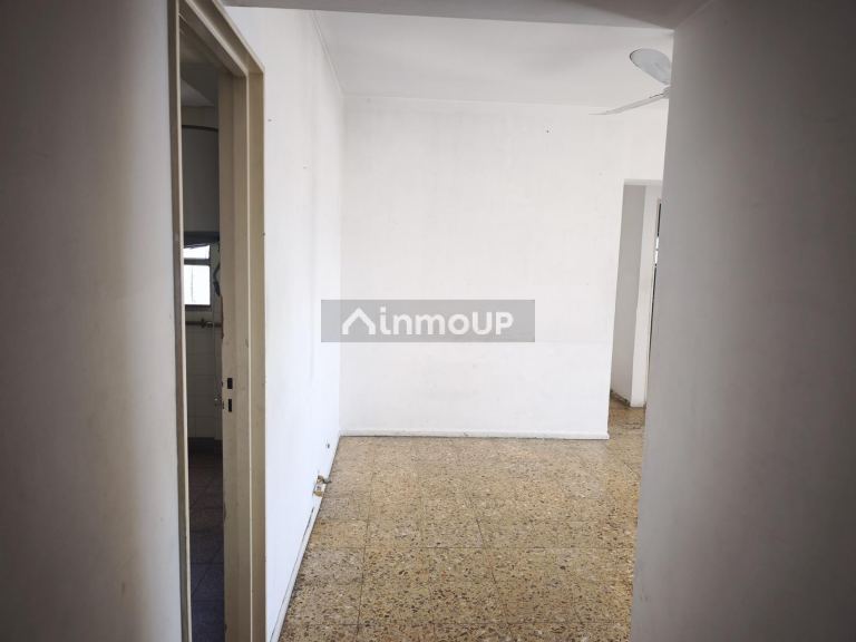 Departamento en Venta en Moron, G.B.A. Zona Oeste